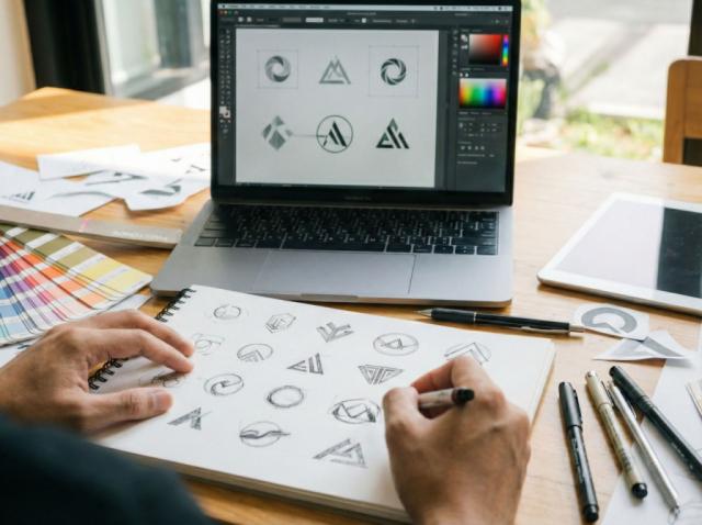 Logo Tasarım & Kurumsal Kimlik